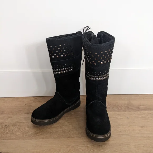 BearPaw Studded Black Suede Winter Boots (Wool & Sheepskin Lining) - Picture 5 of 9
